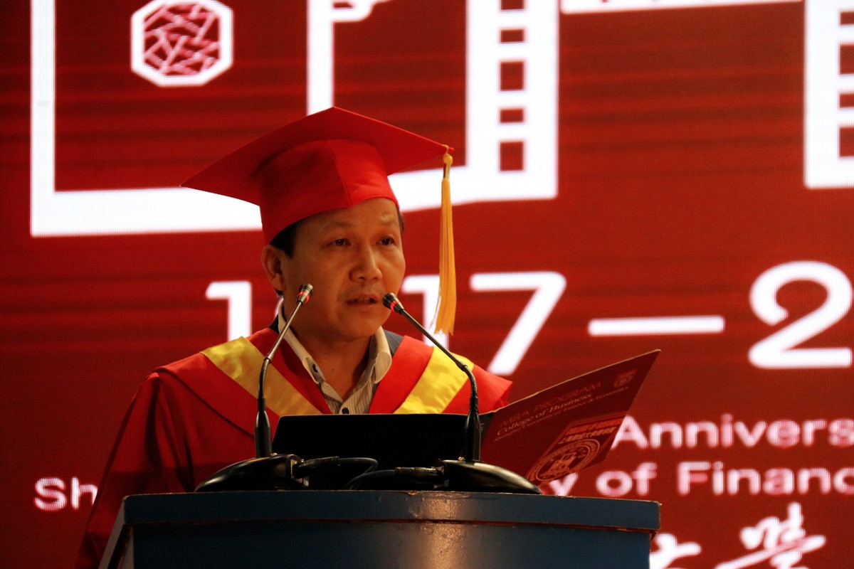 毕业5.jpg 毕业5.jpg