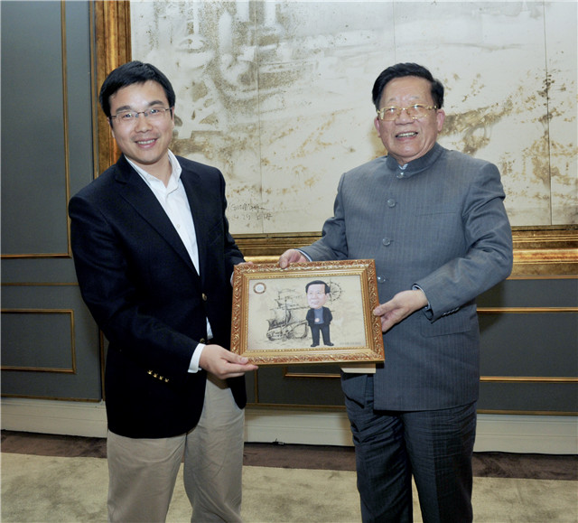 合影（左魏航右周瑞金）.jpg