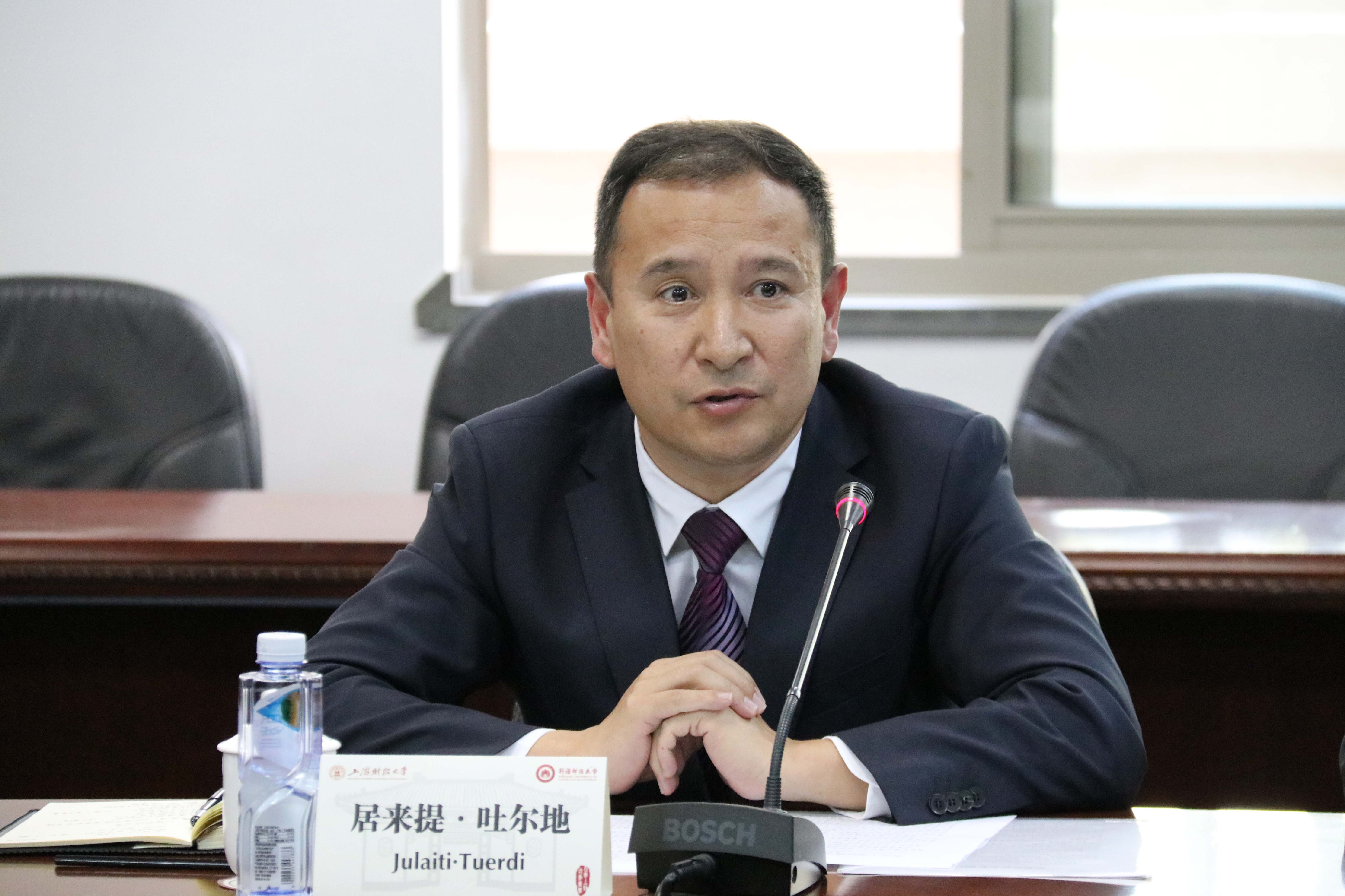 新疆财经大学与赌博最大平台排名签署协议 (13).JPG