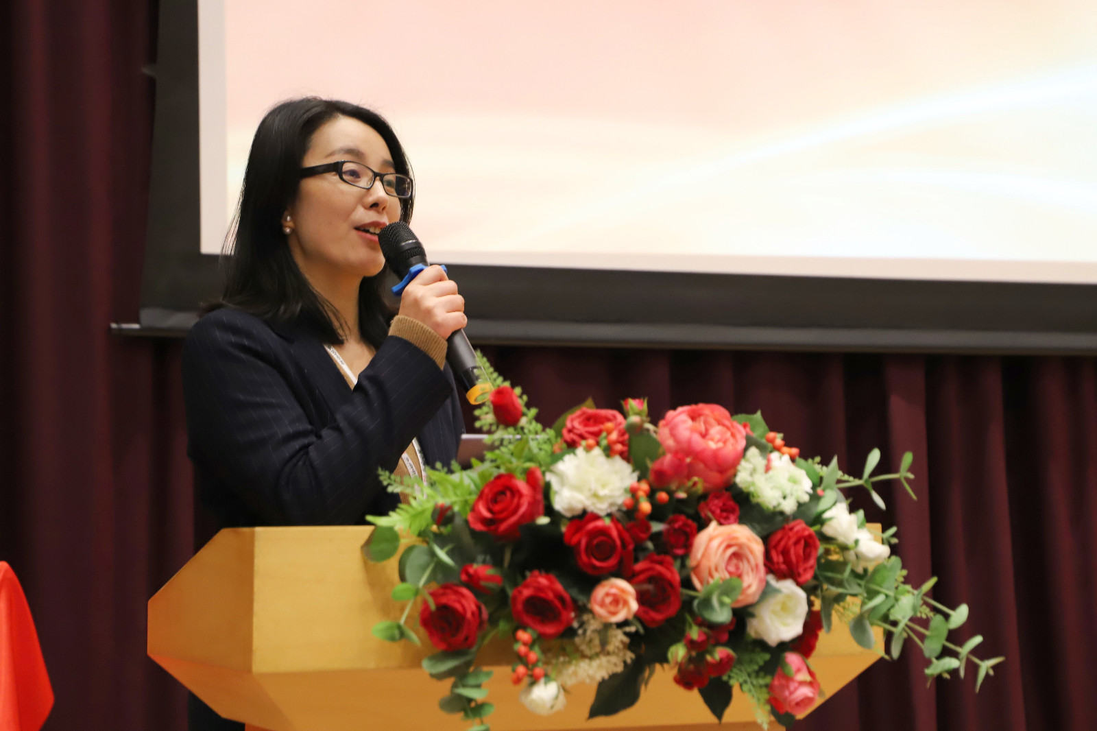 10 王茹部长.jpg 10 王茹部长.jpg