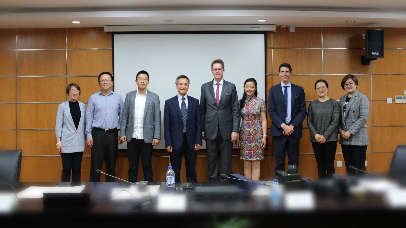 IESE business school of Spain visit College of Business, Shanghai University of Finance and Economics 